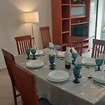 3 Bedroom In Oura With Amazing Pool At Walking Distance To Beach, Strip And Old Town, Wifi And Ac, Private * אלבופיירה