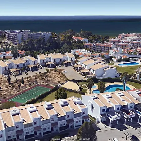 3 Bedroom In Oura With Amazing Pool At Walking Distance To Beach, Strip And Old Town, Wifi And Ac, Private 阿尔布费拉