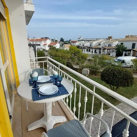 3 Bedroom In Oura With Amazing Pool At Walking Distance To Beach, Strip And Old Town, Wifi And Ac, Private Apartmán