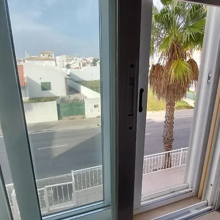 3 Bedroom In Oura With Amazing Pool At Walking Distance To Beach, Strip And Old Town, Wifi And Ac, Private Апартаменты