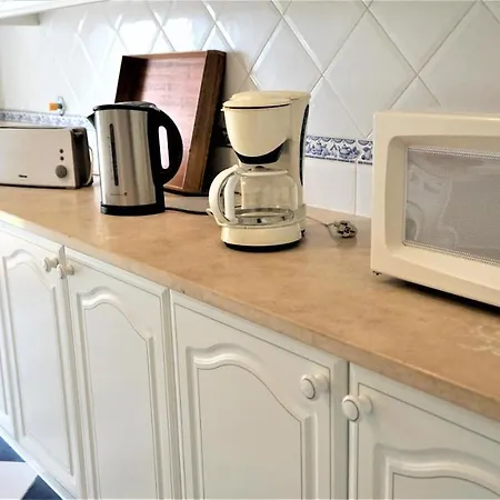 Apartmán 3 Bedroom In Oura With Amazing Pool At Walking Distance To Beach, Strip And Old Town, Wifi And Ac, Private *