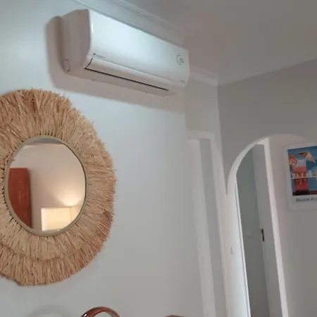 3 Bedroom In Oura With Amazing Pool At Walking Distance To Beach, Strip And Old Town, Wifi And Ac, Private Appartamento