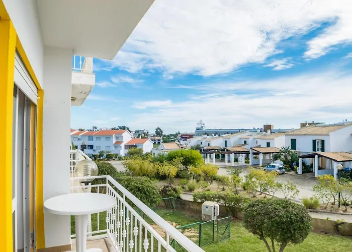 3 Bedroom In Oura With Amazing Pool At Walking Distance To Beach, Strip And Old Town, Wifi And Ac, Private *