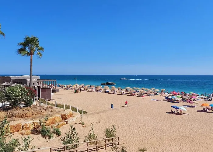 3 Bedroom In Oura With Amazing Pool At Walking Distance To Beach, Strip And Old Town, Wifi And Ac, Private Apartman