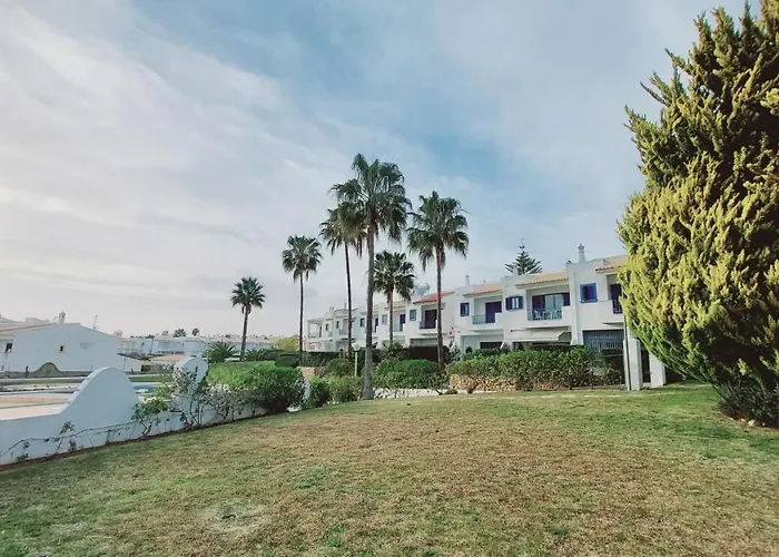 3 Bedroom In Oura With Amazing Pool At Walking Distance To Beach, Strip And Old Town, Wifi And Ac, Private