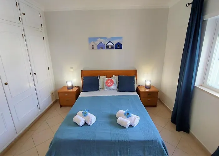 Apartman 3 Bedroom In Oura With Amazing Pool At Walking Distance To Beach, Strip And Old Town, Wifi And Ac, Private