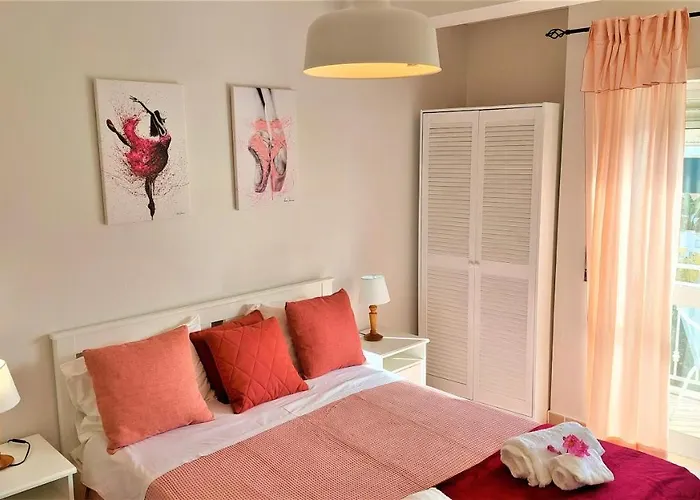 3 Bedroom In Oura With Amazing Pool At Walking Distance To Beach, Strip And Old Town, Wifi And Ac, Private البوفيرا