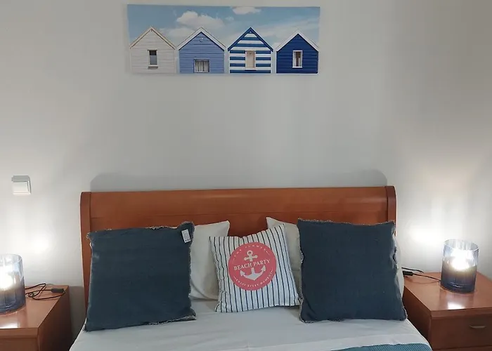 3 Bedroom In Oura With Amazing Pool At Walking Distance To Beach, Strip And Old Town, Wifi And Ac, Private شقة