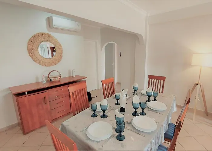 3 Bedroom In Oura With Amazing Pool At Walking Distance To Beach, Strip And Old Town, Wifi And Ac, Private شقة البوفيرا