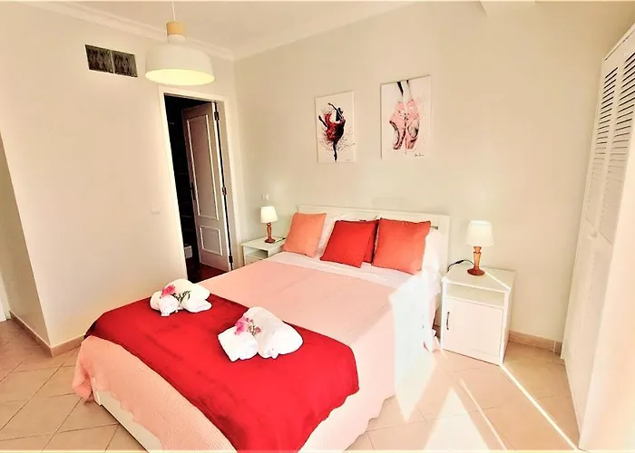 3 Bedroom In Oura With Amazing Pool At Walking Distance To Beach, Strip And Old Town, Wifi And Ac, Private